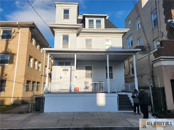 7 N Georgia Ave, Atlantic City, NJ 08401