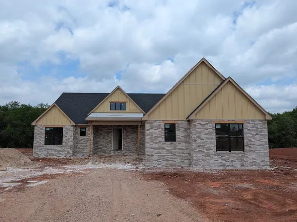 10798 Sebastian St, Shawnee, OK 74804