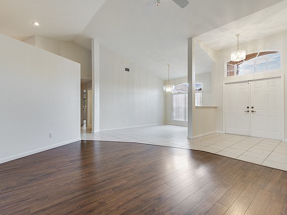 5th image of 716 Hibiscus Ave