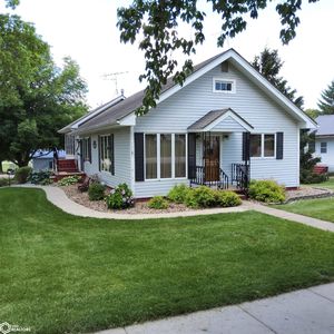 702 N Walnut St, Avoca, IA, 51521