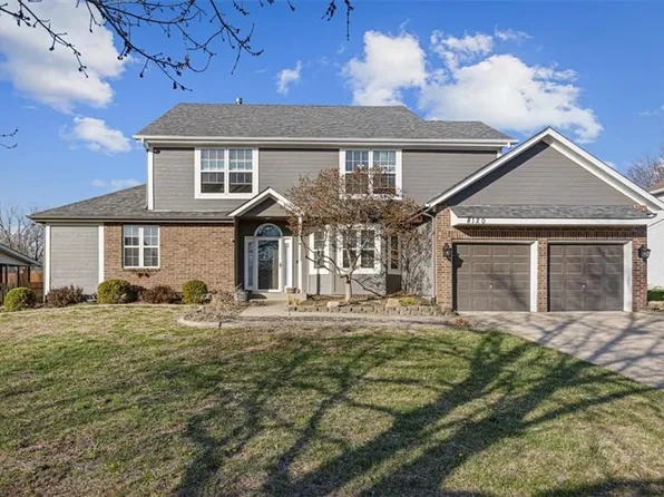 8120 NW Delta Dr, Kansas City, MO 64151
