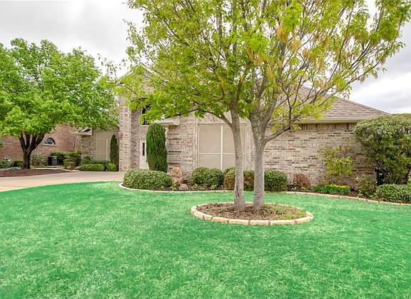 2nd image of 2407 Pebble Dr