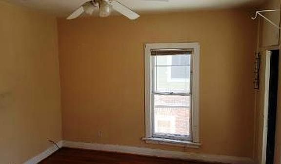 4th image of 448-450 W Park Ave