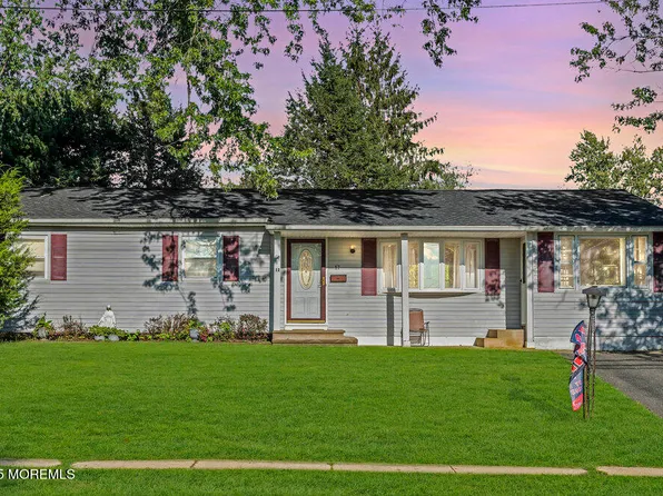 17 Neal Street, Jackson, NJ 08527