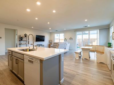 8825 Polka Way, Elk Grove, CA, 95757