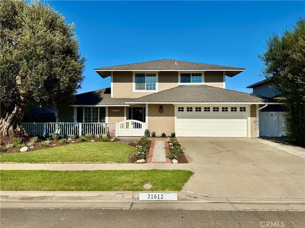 21612 Polynesian Ln, Huntington Beach, CA 92646