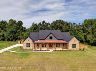 104 Plainview Dr, Vicksburg, MS 39180