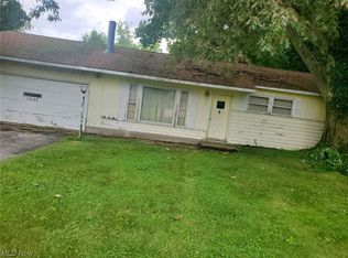 1845 Sandgate Rd, Madison, OH 44057