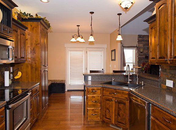 2nd image of 5056 Rock Hill Cir