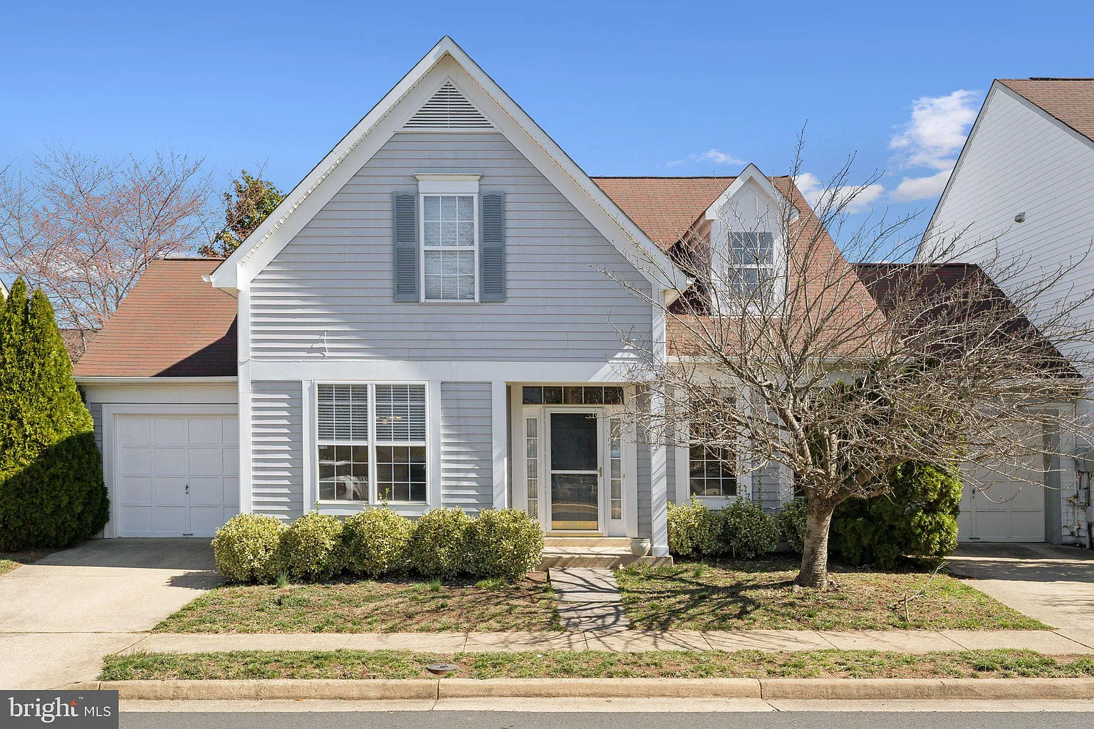43260 Clifton Ter photo 1