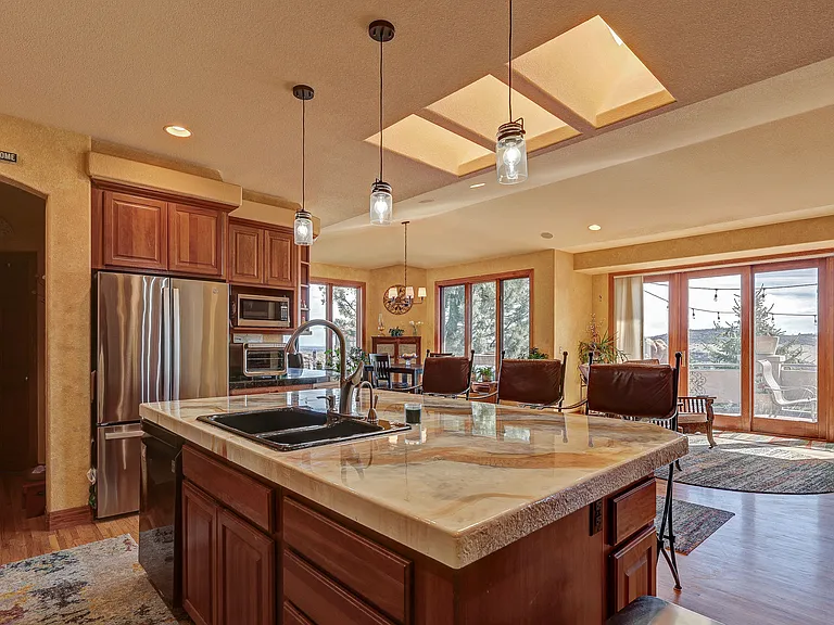 16175 Sandstone Dr — Photo 17