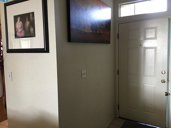 4th image of 1299 Capistrano Ave