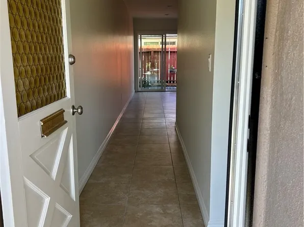 7112 Heil Ave, Huntington Beach, CA 92647