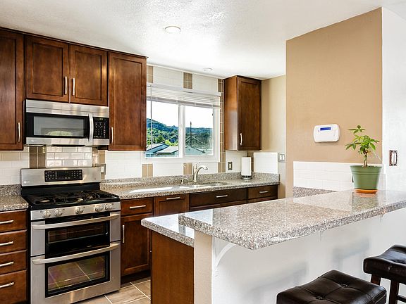 4th image of 5157 Primrose Dr