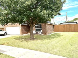 1010 Dogwood Ave, Idalou, TX 79329