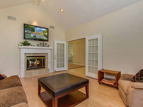 5th image of 3725 Cromwell Ct
