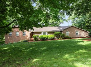 412 Crestside Dr SE, Concord, NC 28025