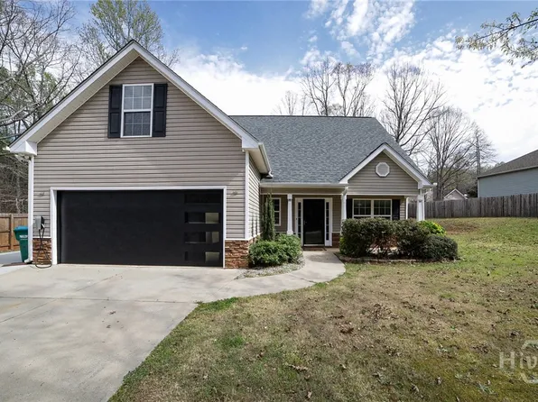 560 Windsong Lake Drive, Commerce, GA 30529