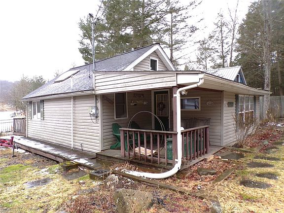 3rd image of 308 Silver Lake Spur