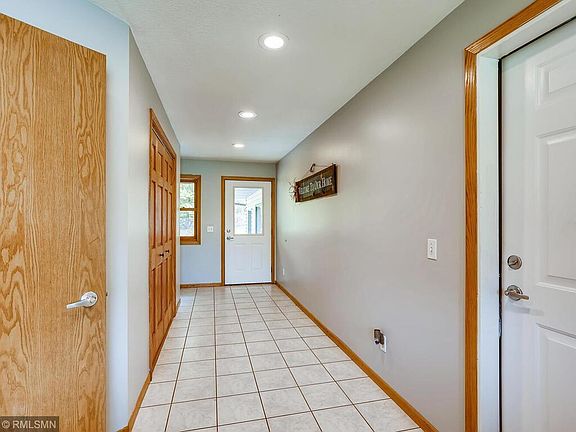 5th image of 13813 Shirley Dr