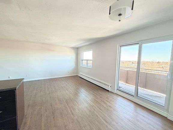 4th image of 20 Bradmon Dr #604