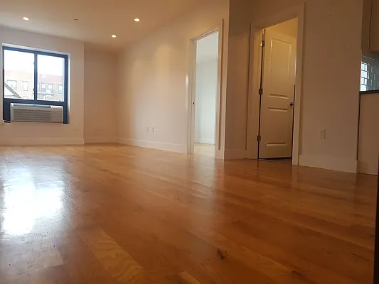 Rented by Makover Group Inc | media 42