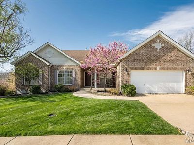 544 Oakwood Dr, Fenton, MO, 63026
