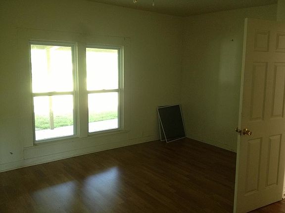 3rd image of 1110 N Guadalupe St