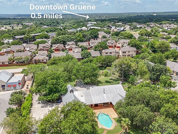 3rd image of 1690 Waterway Ln