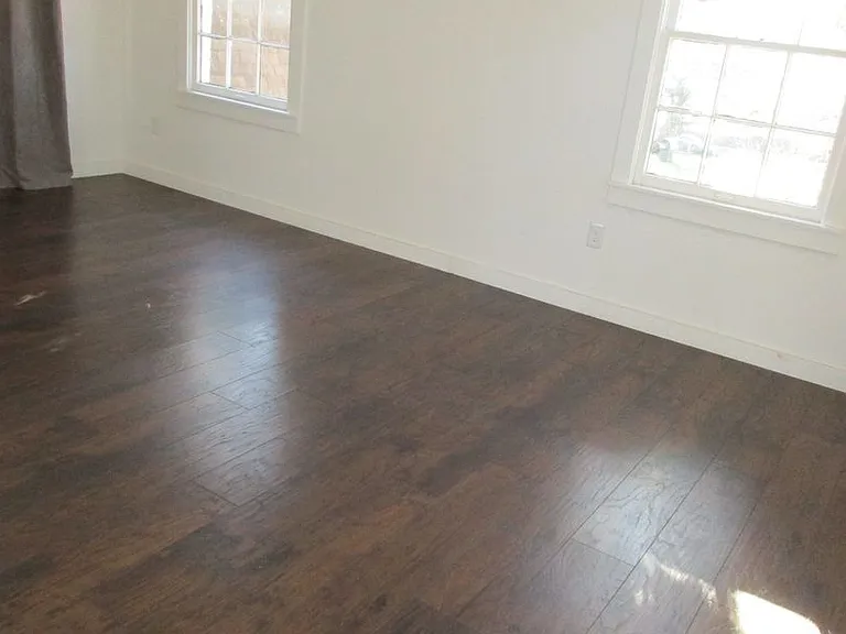 604 S Spring St — Photo 24
