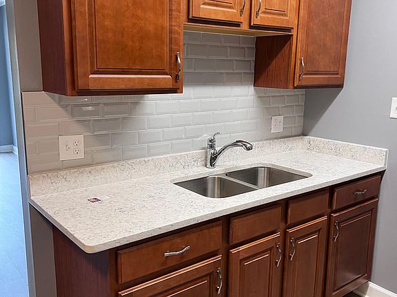 4th image of 11245 S Harlem Ave #2B