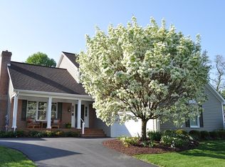 548 Wallingford Rd, Lancaster, PA 17601