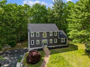 42 Brookside Dr, Uxbridge, MA 01569