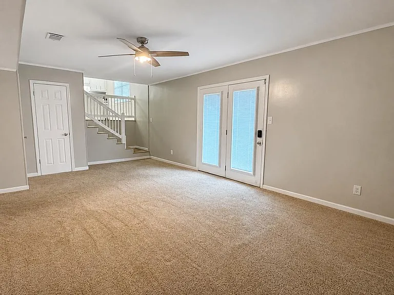 247 Brookside Ct — Photo 11
