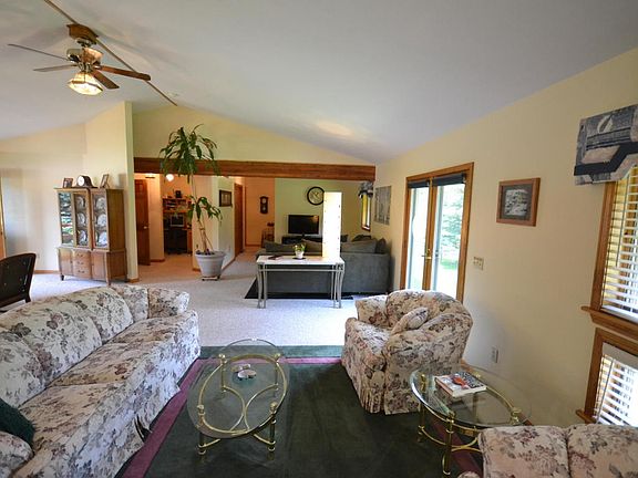 4th image of 5315 Pinecrest Dr