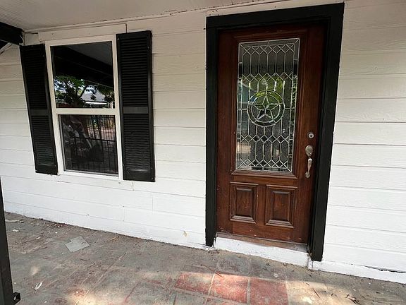 2nd image of 448 Pace St