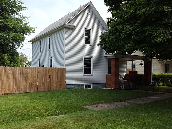 2nd image of 844 E 5th St