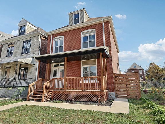 3rd image of 1226 Temple Pl