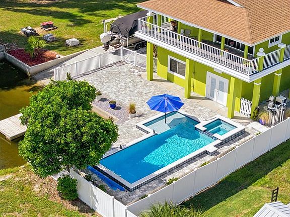 2nd image of 6744 SEAVIEW BOULEVARD