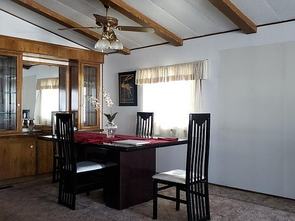 3rd image of 1126 Chinaberry Way