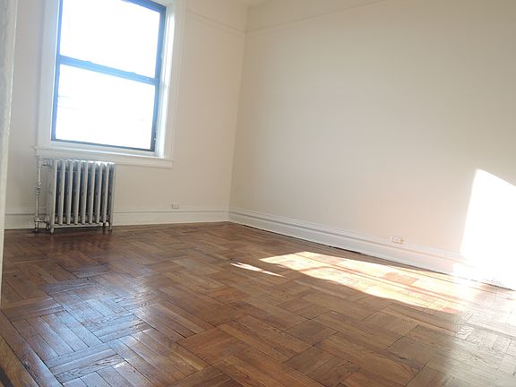 5th image of 2550 33rd St