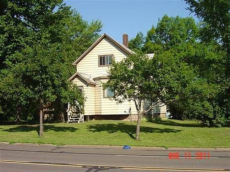 1st image of 811 Lake Shore Dr E
