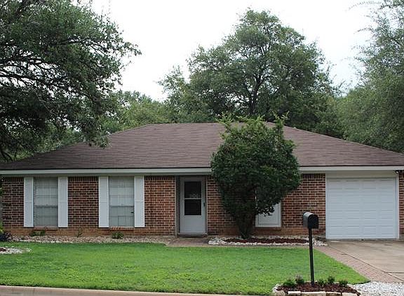 3rd image of 1406 Serene Oaks Dr