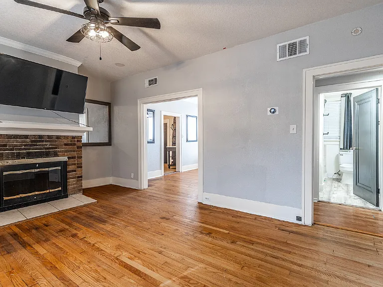 723 E Euclid Ave — Photo 18