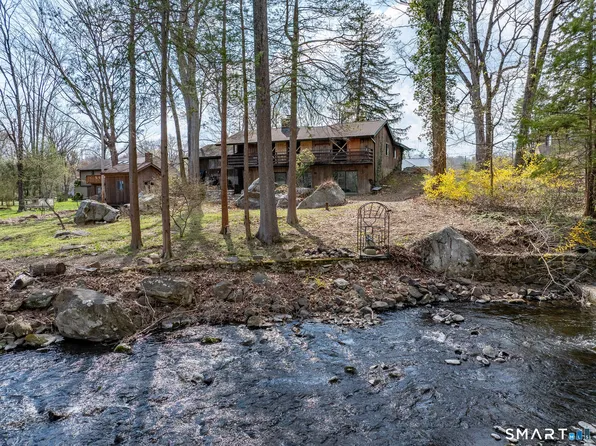 79 Loughran Avenue, Stamford, CT 06902