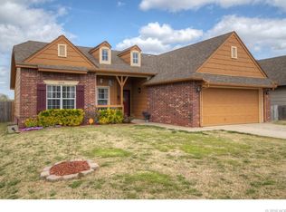 3518 E Berkeley St, Broken Arrow, OK 74014