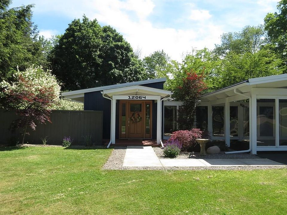 1st image of 12064 Churchill Pl
