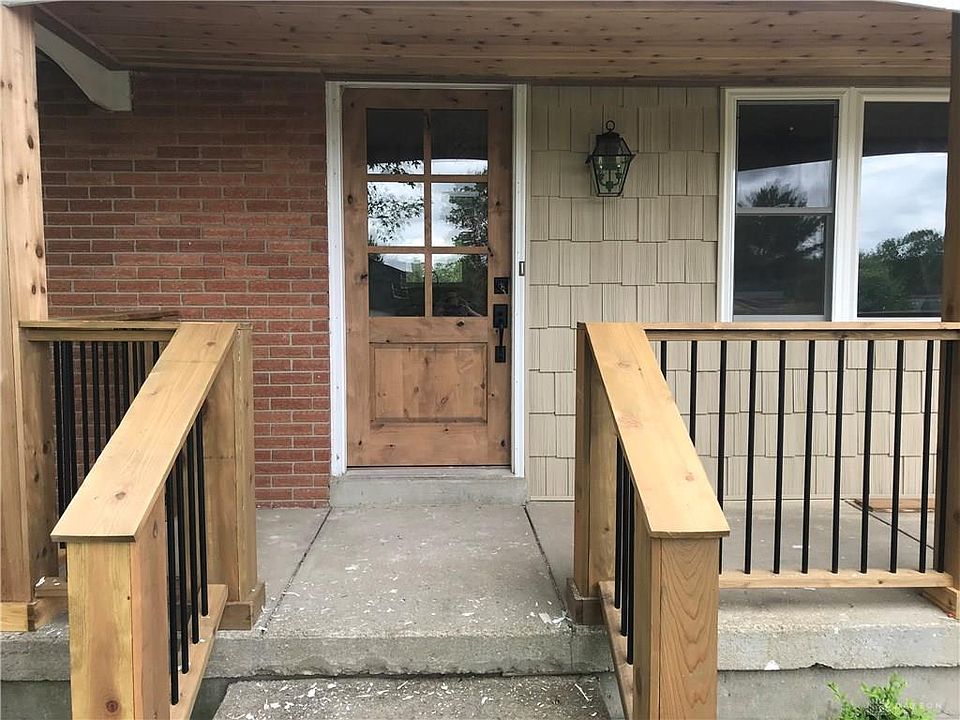 1st image of 437 Warwick Pl