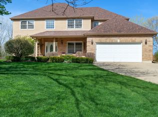 4962 Red Pine Ave, Gurnee, IL 60031