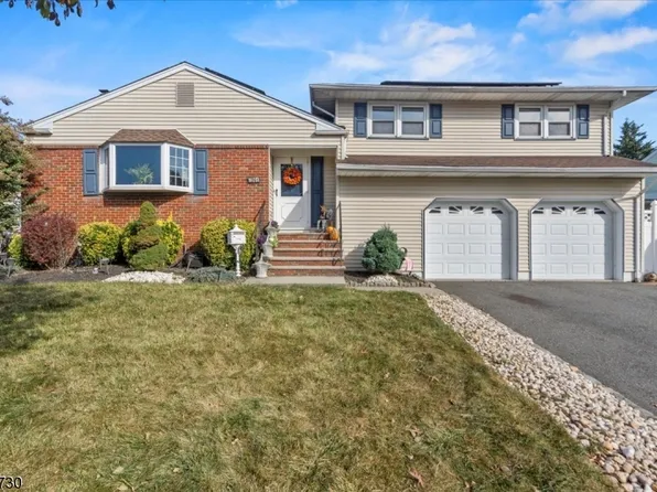 781 Moses Dr, Rahway City, NJ 07065